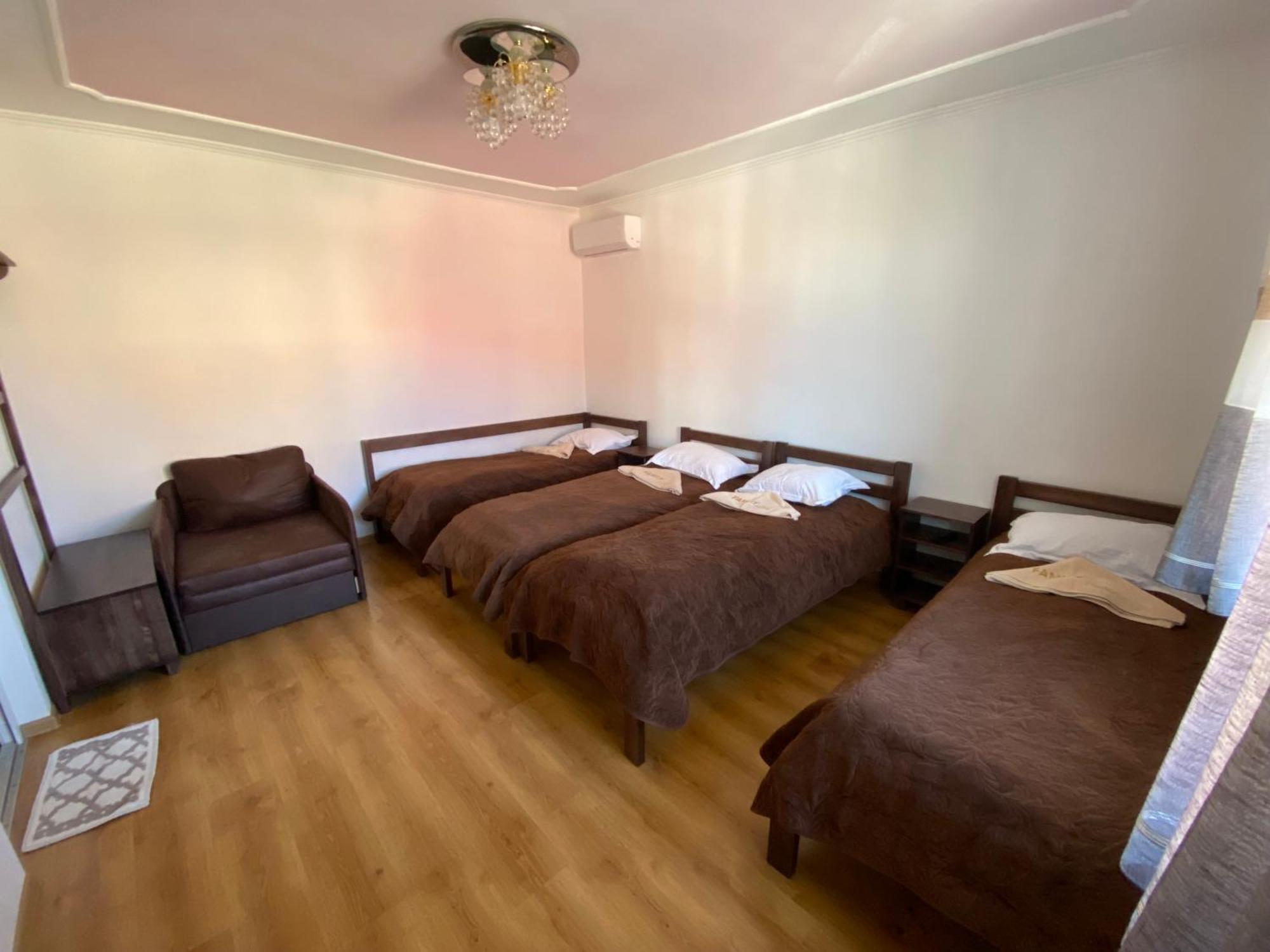 Family Люкс Aparthotel คาเมียเนตส์-โปดิลสกี ภายนอก รูปภาพ