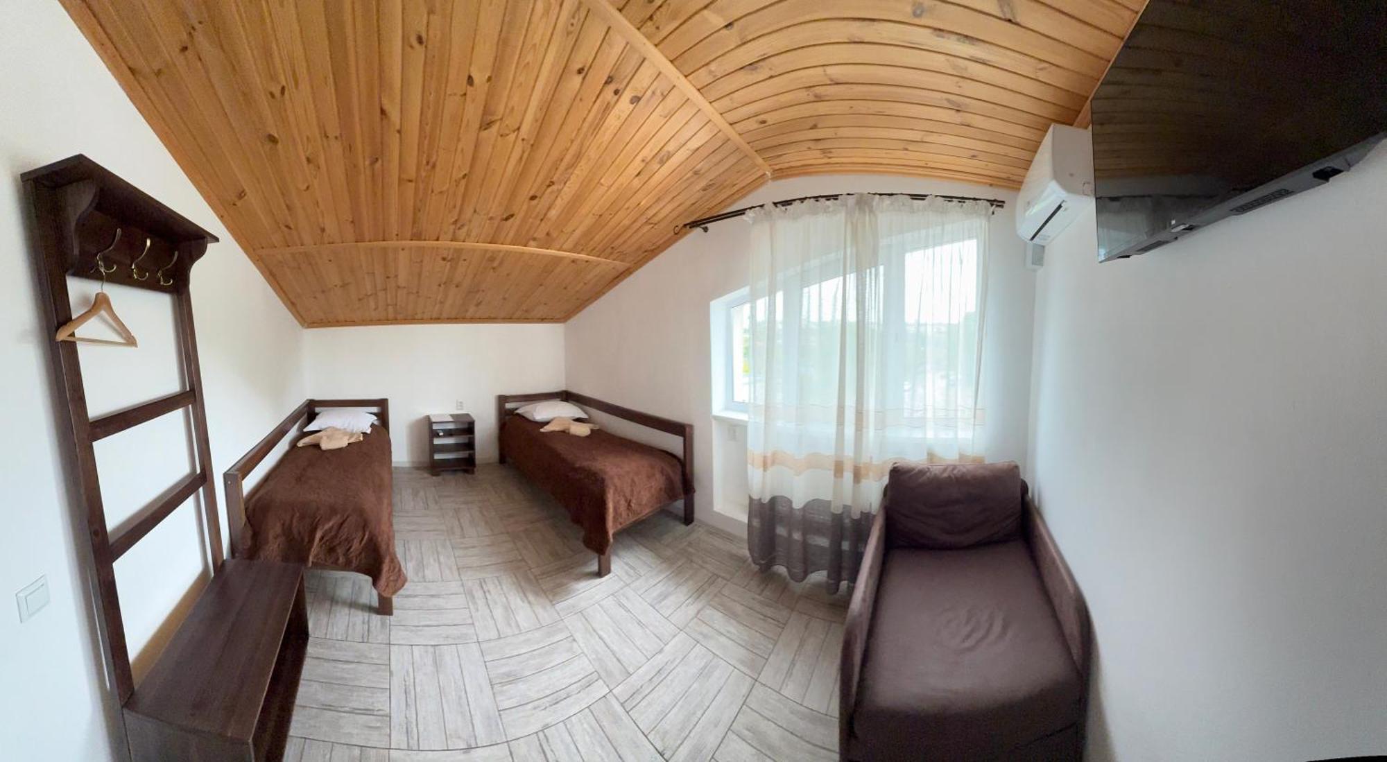 Family Люкс Aparthotel คาเมียเนตส์-โปดิลสกี ภายนอก รูปภาพ